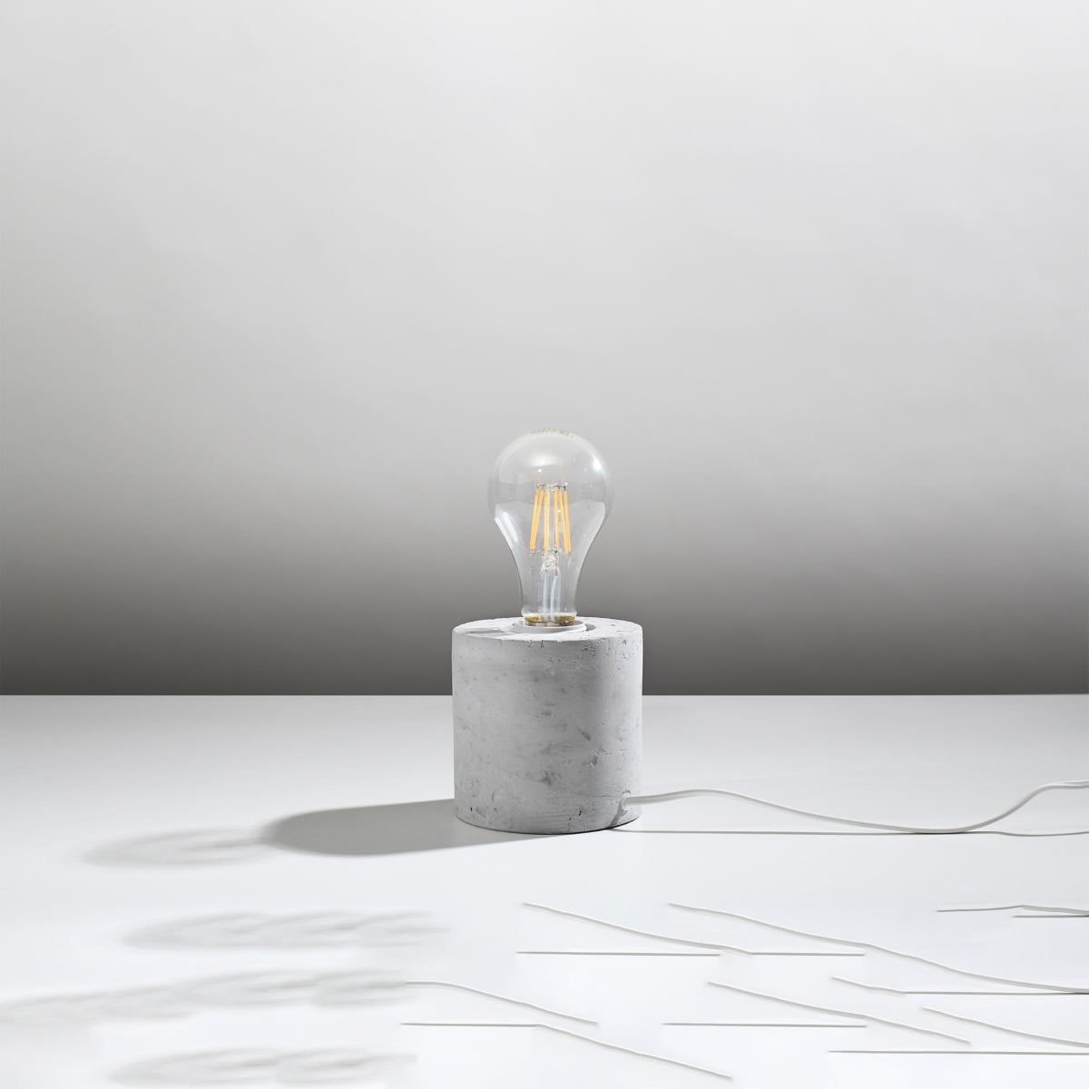 Minimalistische Tafellamp SALGADO beton