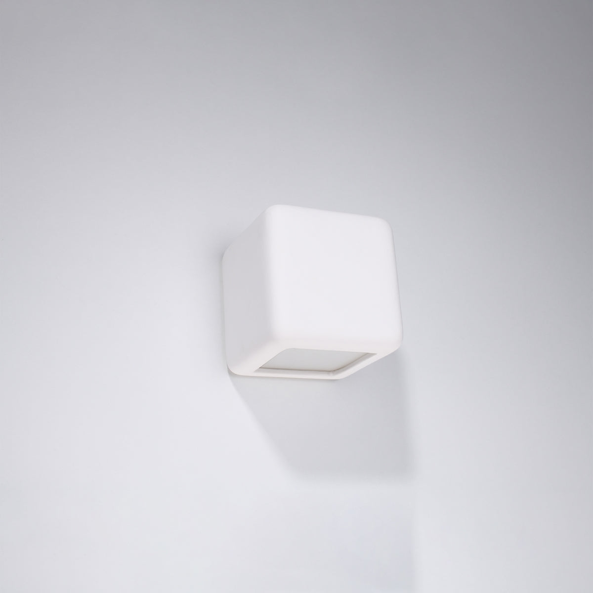 Wandlamp keramiek NESTA