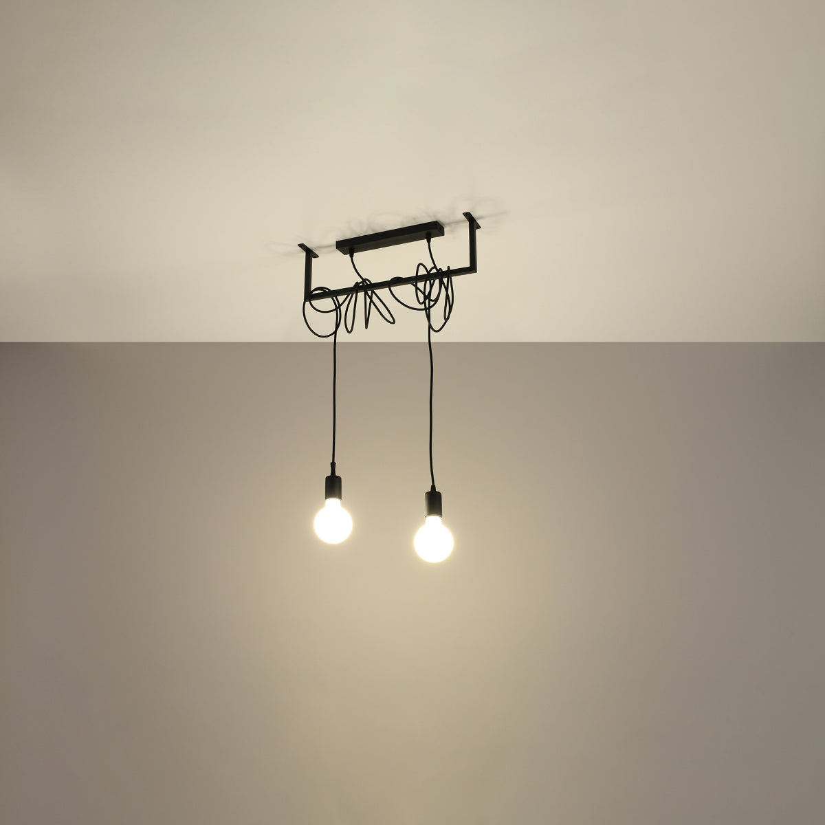 Minimalistische zwarte Kroonluchter SALAMANCA 2