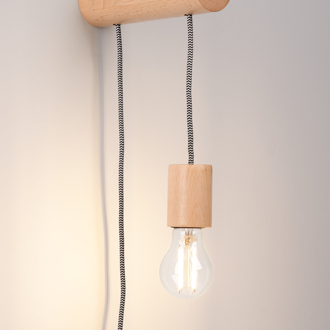 Wandlamp NIMBI E27 met schakelaar