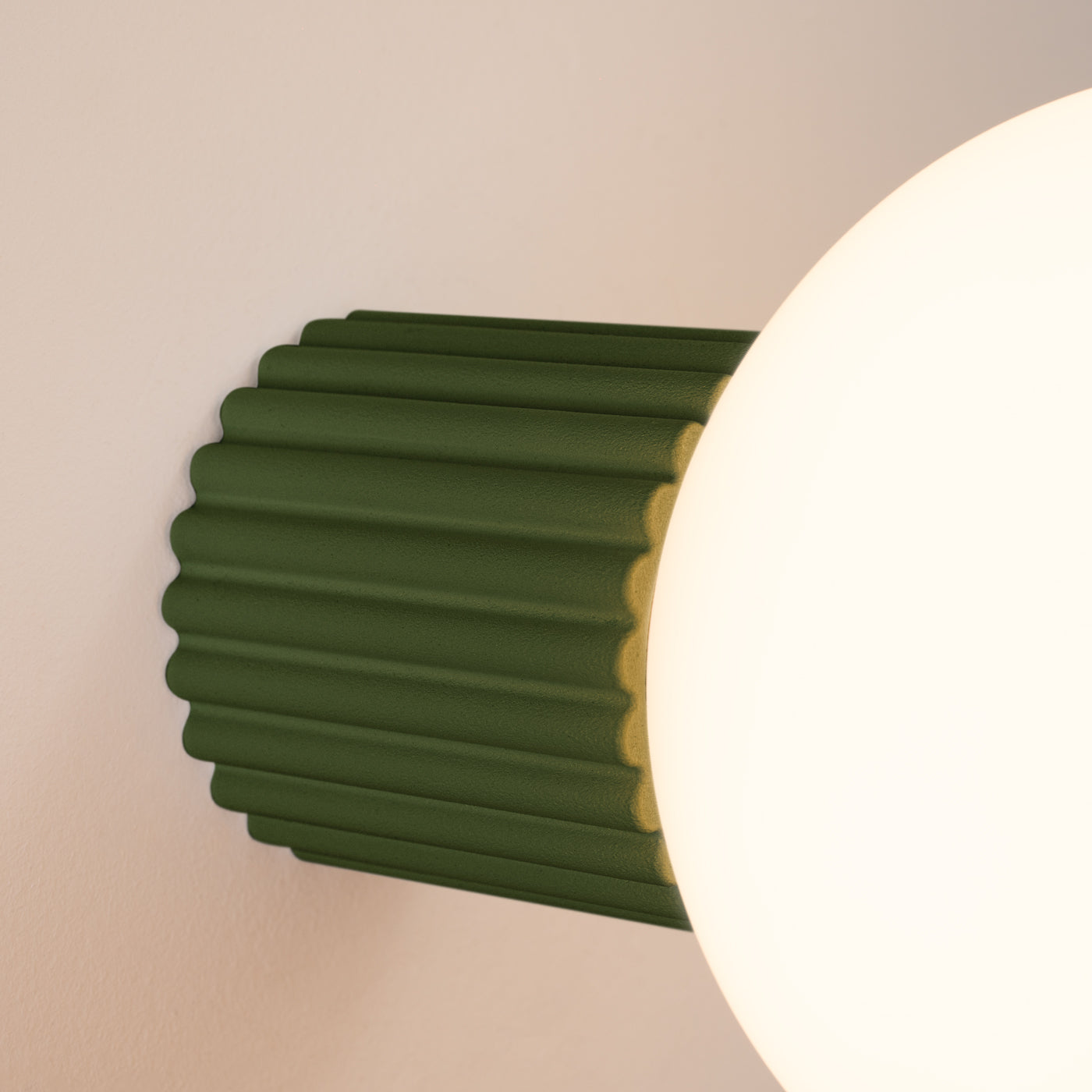 Wandlamp HALO olijfgroen IP44