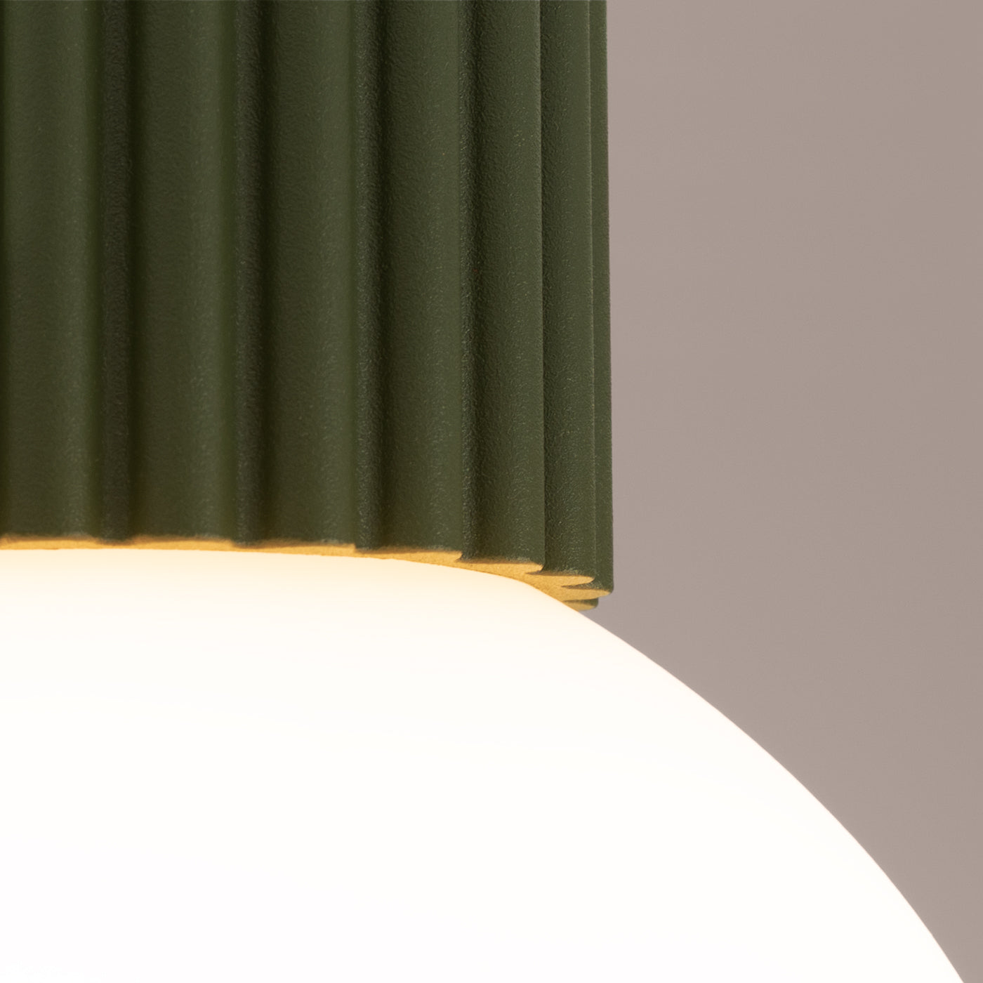Plafondlamp HALO olijfgroen IP44