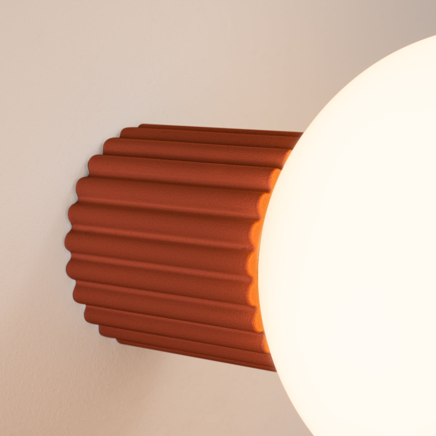 Wandlamp HALO rode okra IP44