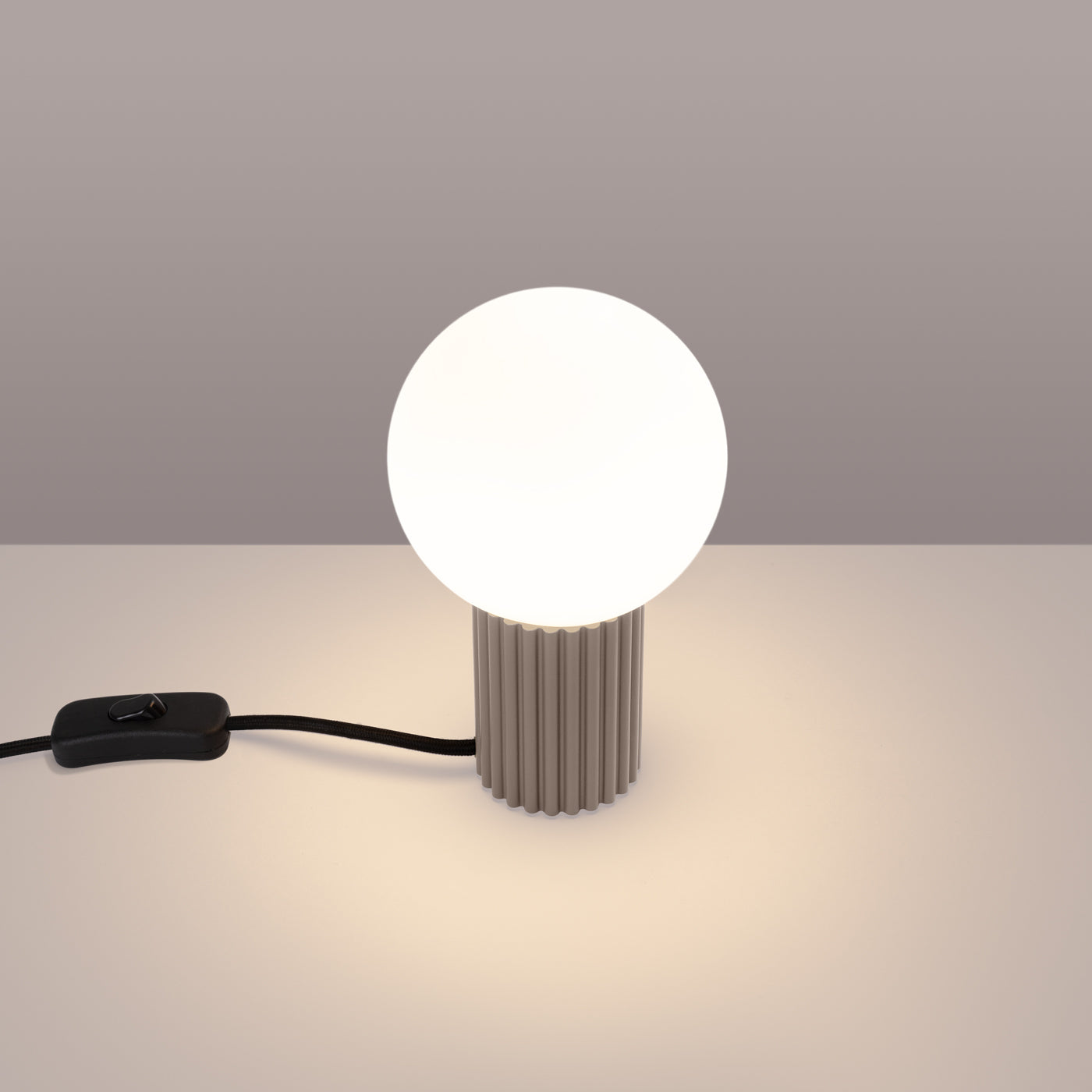 Tafellamp HALO taupe